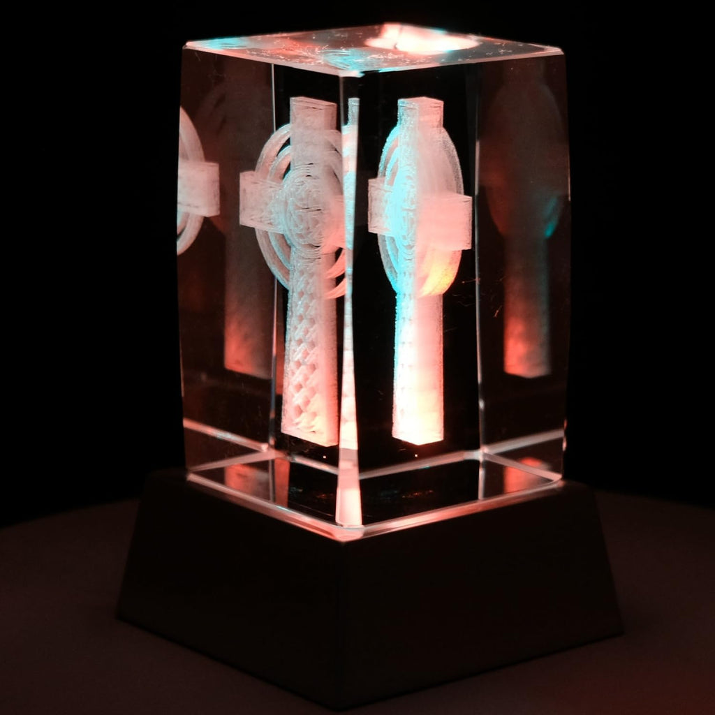 Kaltner Präsente Stimmungslicht - Das perfekte Geschenk: LED Kerze / 3D Kristall Glasblock/Kelten Kreuz, Wikinger Deko, Wolfszahn, Keltisches Kreuz, Keltischer Knoten, Viking